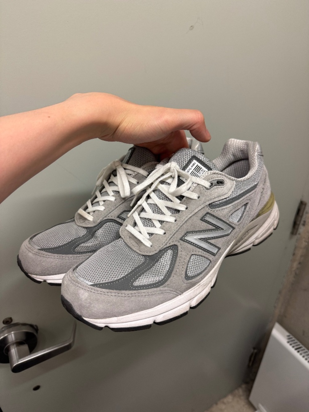 New balance 990 V4